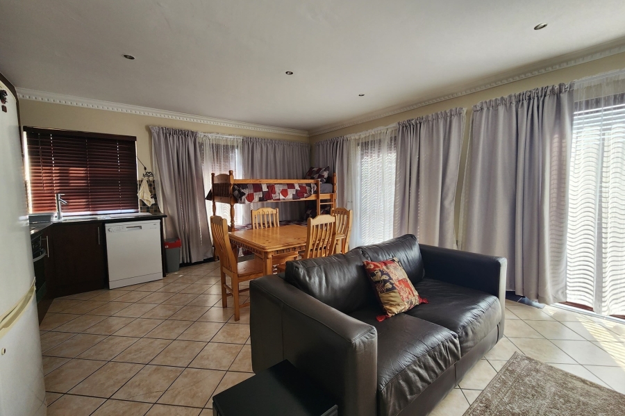 4 Bedroom Property for Sale in Jeffreys Bay Central Eastern Cape